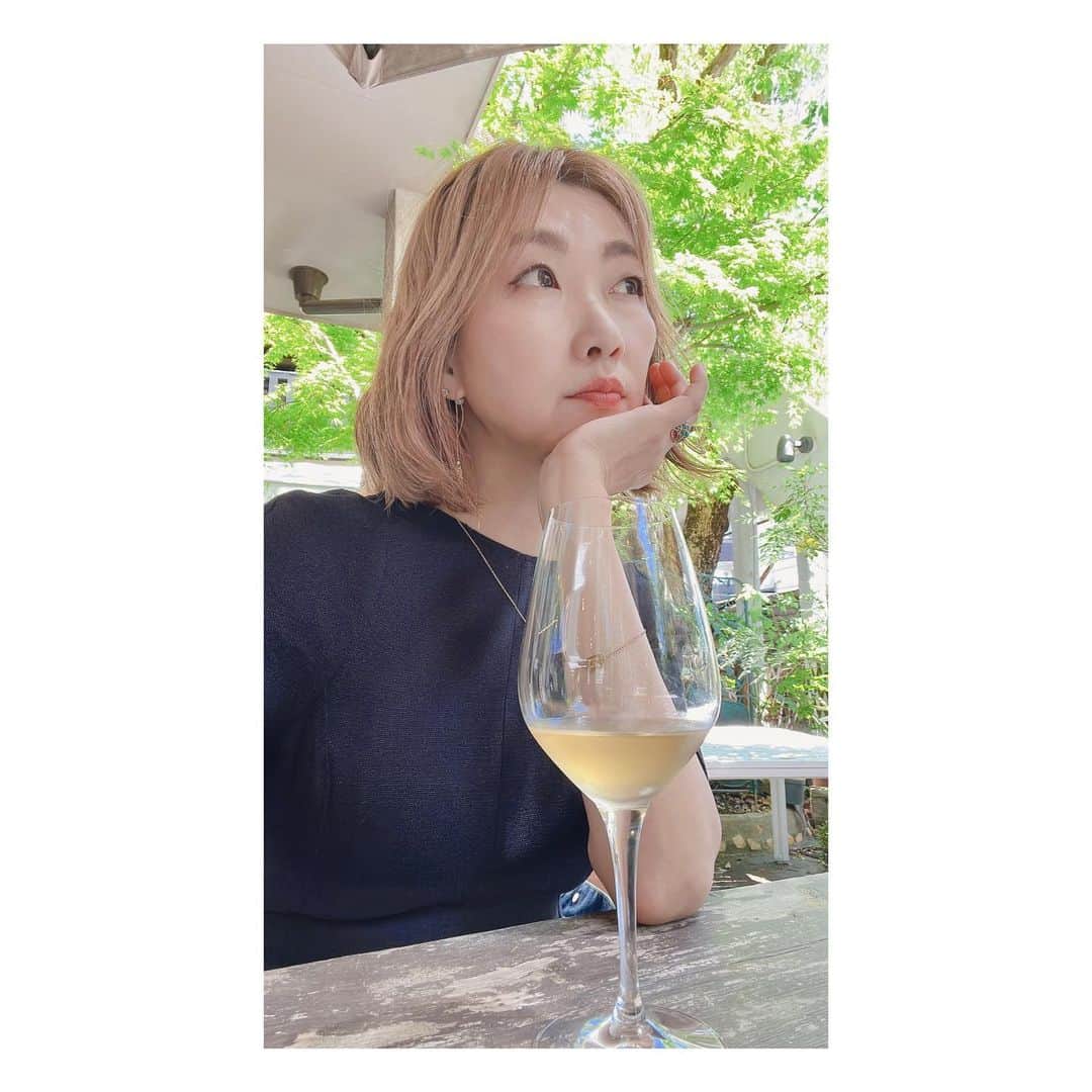 阿部洋子さんのインスタグラム写真 - (阿部洋子Instagram)「🥂🍴🥂  どこ見てんのよーw  #lunch  #鎌倉散歩 #オステリアコマチーナ」4月16日 23時03分 - hirocoring