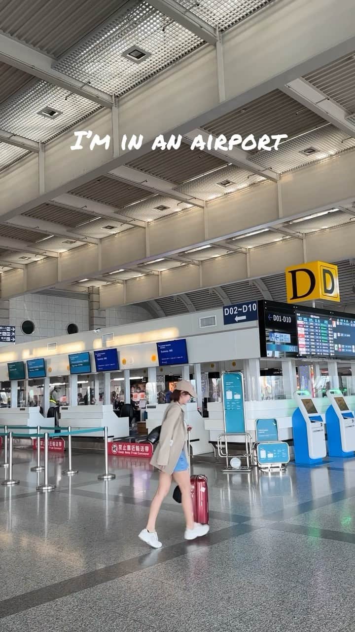 郭圈圈のインスタグラム：「我們飛韓國囉✈️ 4/18晚上會上新品 也有抽獎小禮物唷🎁 韓國連線活動滿滿千萬別錯過🥳 連線優惠只到4/19 18:00🫶🏻 - ✨ @marule.official  官網🔗marumarulea.com 🛒 - 工作室🛍 台南市中西區慈音街22號 開放時間🕰 在我們的個人檔案唷」