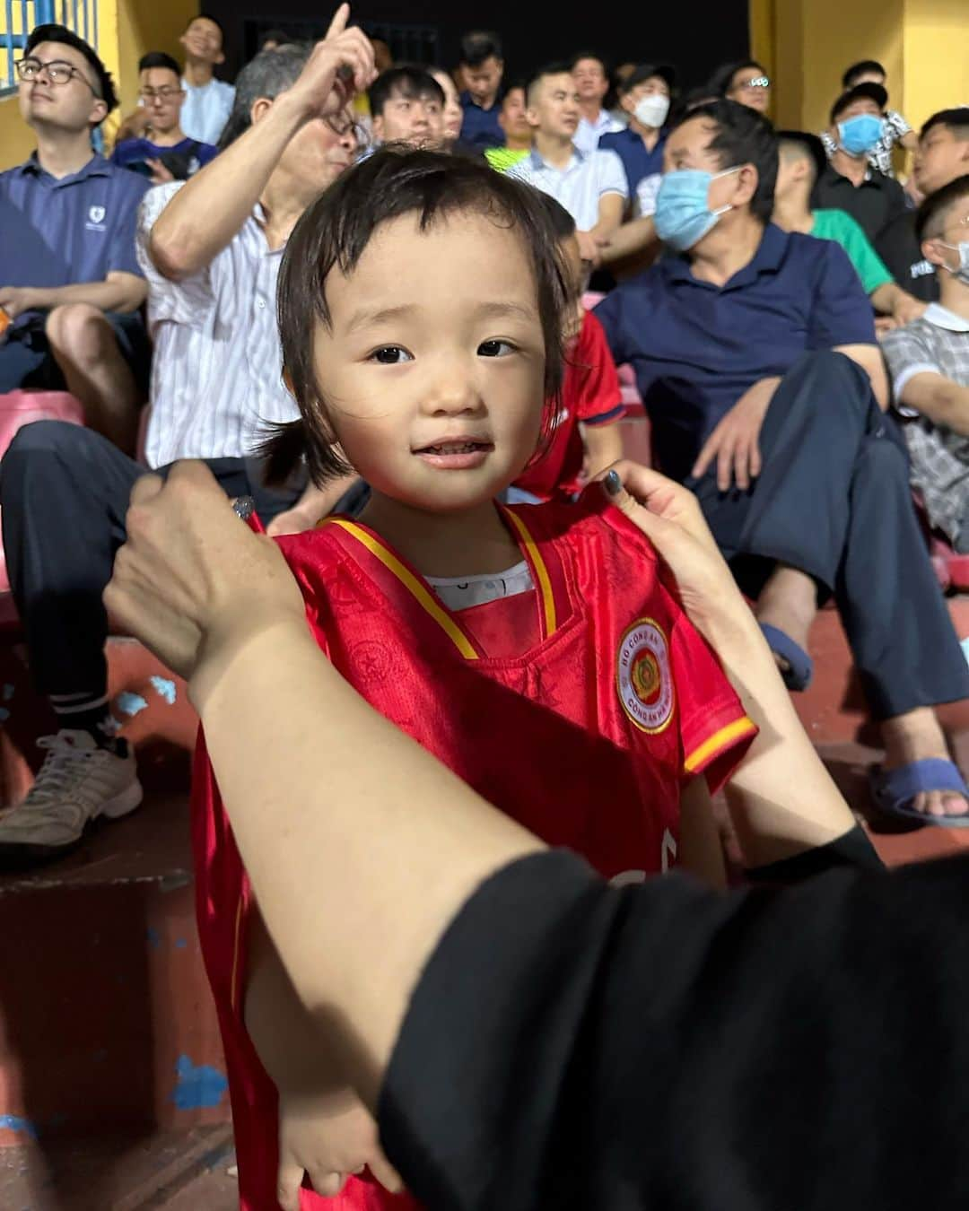 河内勇太さんのインスタグラム写真 - (河内勇太Instagram)「Wonderful holiday! I've been very busy at work the last few days, so it's great to spend time with my family. French events, lovely cafes, watching football.  Best experiences to come.  #hanoi #vietnam #french #football #cafe #familyday」4月16日 23時40分 - yutakkk