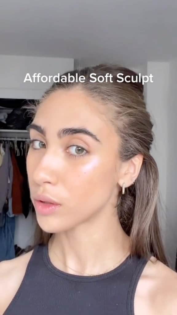 Target Styleのインスタグラム：「Don’t sleep on @jasonwu beauty for your affordable #softsculpt !✨ @cheyenne.grenaway」