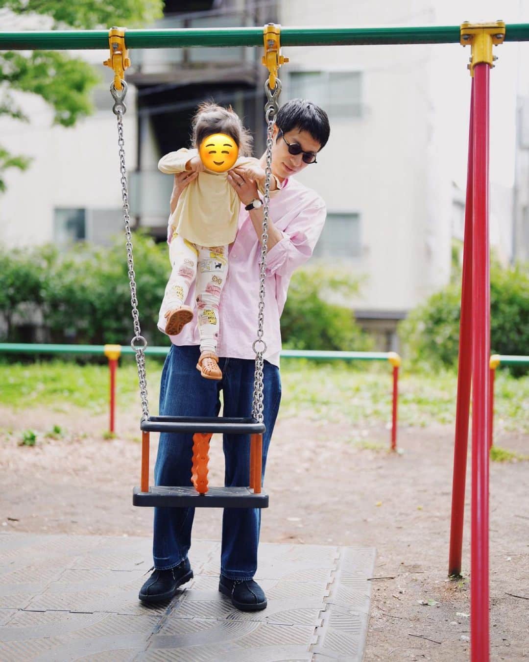 安井達郎さんのインスタグラム写真 - (安井達郎Instagram)「2023.4.16 1 会う度に大きくなる姪っ子と公園 2 つつじの季節ですね〜」4月16日 23時57分 - tatsuroyasui