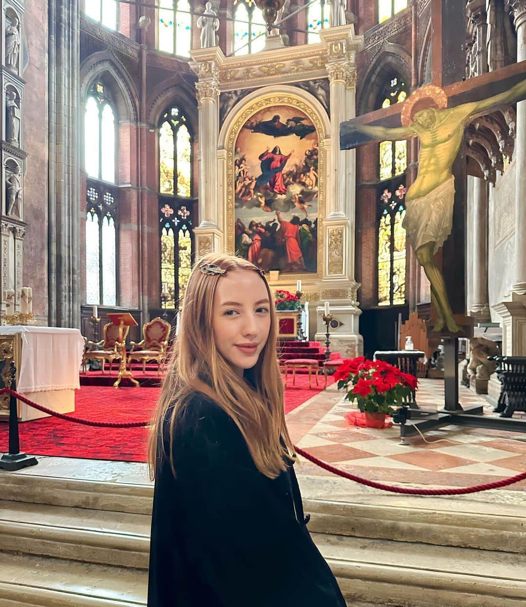 ベッキー・クルーエルさんのインスタグラム写真 - (ベッキー・クルーエルInstagram)「visiting my favourite painting IRL ✝️ Assunta by Titian, 1515 🕊️ I have been lucky to see it 3x in my life, but the last time it was being conservated and under scaffolding so I missed out! Making things right on this trip 😊🇮🇹   The second and third is giuseppe borsato’s painting of a painting 🖼️   #assunta #titian #venice #classicalart #classicart #highrenaissance #renaissance #italianrenaissance #1500s #1500sart #16thcentury #16thcenturyart #arthistory」6月30日 1時15分 - beckiicruel