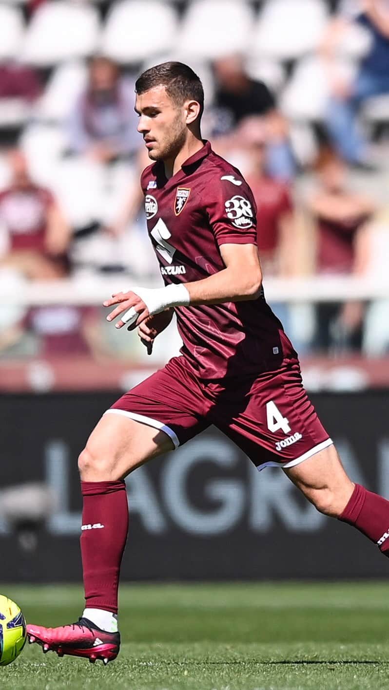 トリノFCのインスタグラム：「🎙️ | POST PARTITA  Buongiorno: “Il pareggio ci sta stretto”  🔗 Nelle stories il link per l’intervista completa  #SFT | #TorinoSalernitana」