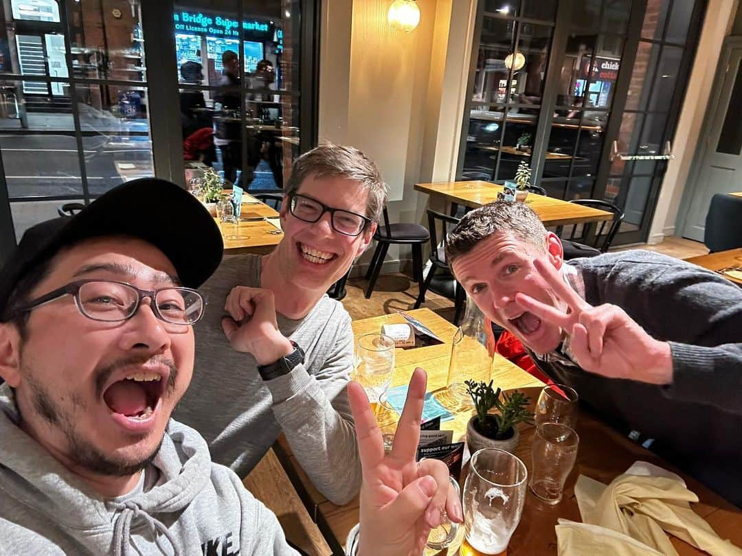 大川佑のインスタグラム：「この前の里帰り。 Back in March with the lads.」