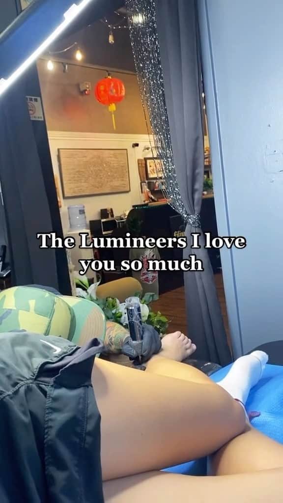 The Lumineersのインスタグラム：「We were not born to drown 🌊 #mylumineerstattoo  📹: @‌ oceanhippienikki on TikTok」