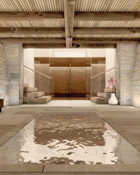クレオベラのインスタグラム：「Where is your dream vacation destination -- sea, city, spa, or pool? Swipe and save for our favorite travel inspiration or follow us on Pinterest for all things travel.   Shown: 1. Slow down at a spa in Sag Harbor 2. Unwind in the Utah Desert @amangiri 3. Soho shopping experience 4. Wellness retreat @paraderohotels 5. Seaside escape to Bondi beach」