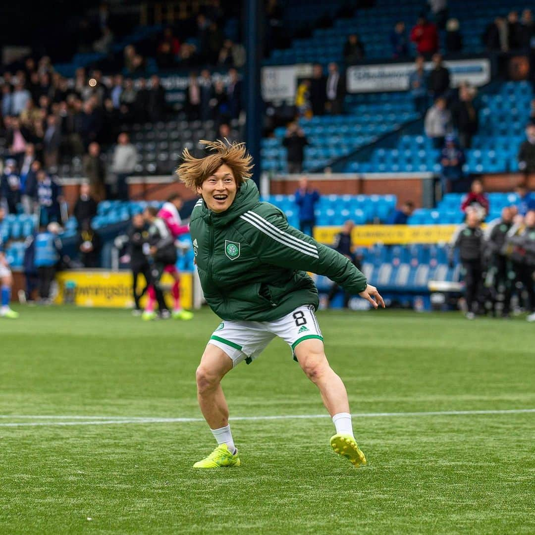 古橋亨梧のインスタグラム：「3 points ✅ Best fans ✅ Happy me ✅😊  #KILCEL #CELTIC #COYBIG」