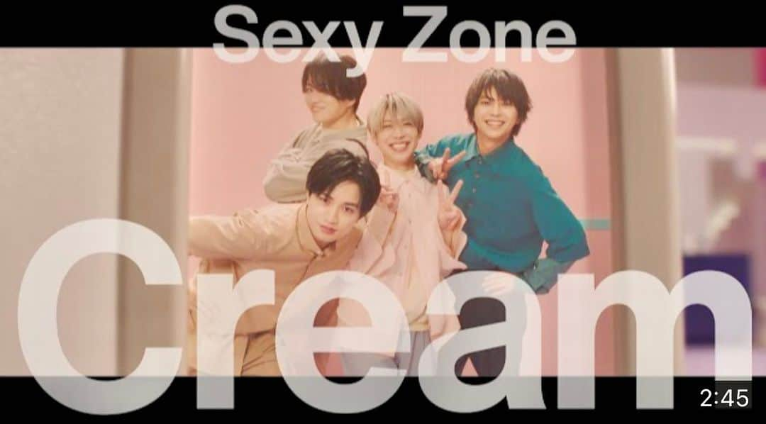 TAIKINGのインスタグラム：「. Sexy Zoneの新曲『Cream』のギターを弾いております。 iriちゃんとYaffleの共同の制作に乗っかれて楽しかった😌 ドラマ「隣の男はよく食べる」の挿入歌です。  聴いてみてね🎸  #SexyZone #iri #Yaffle」