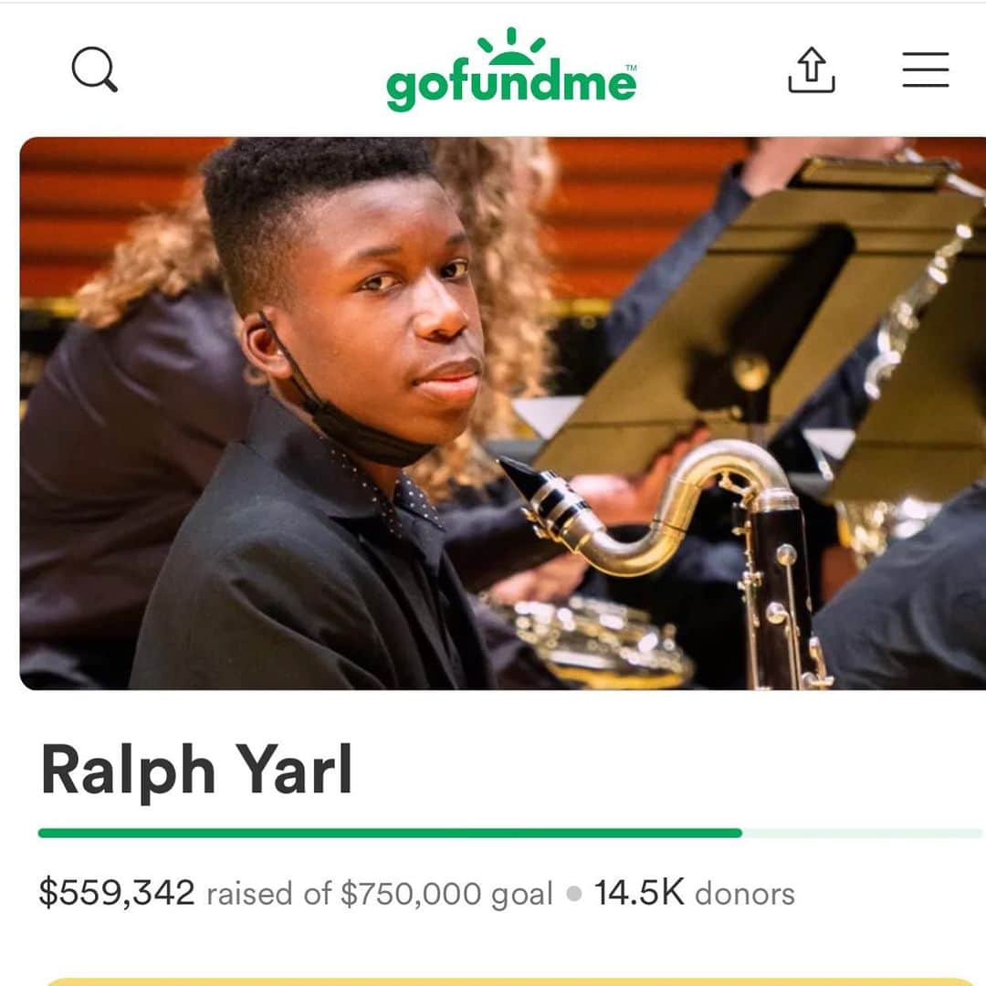 アマンダ・デ・カディネットのインスタグラム：「Go Fund me for Ralph Yarl . Link in my stories ..pls donate /call / email. Whatever you can do, it all helps . Thank you .」