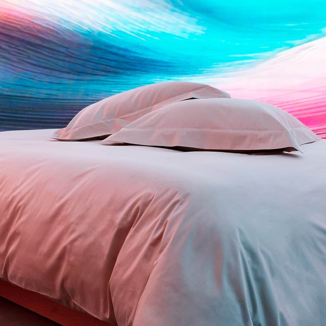 フレッテさんのインスタグラム写真 - (フレッテInstagram)「Frette's AI art exhibition, celebrating Fuorisalone Milan Design Week 2023, marries the inherent luxury of natural beauty with a contemporary perspective  The experience is inspired by the forward-thinking approach of our latest collection, along with creativity for the modern, technology-driven world. The resulting installation demonstrates nearly two centuries of Italian innovation, craftsmanship and expertise alongside the modernity of AI artistry. At the centre – Frette’s masterful execution of Naturalismo.  #Frette #FRETTEMilan #fuorisalone2023 #milandesignweek #milandesignweek2023 #NaturalismoByFrette」4月17日 5時16分 - fretteofficial