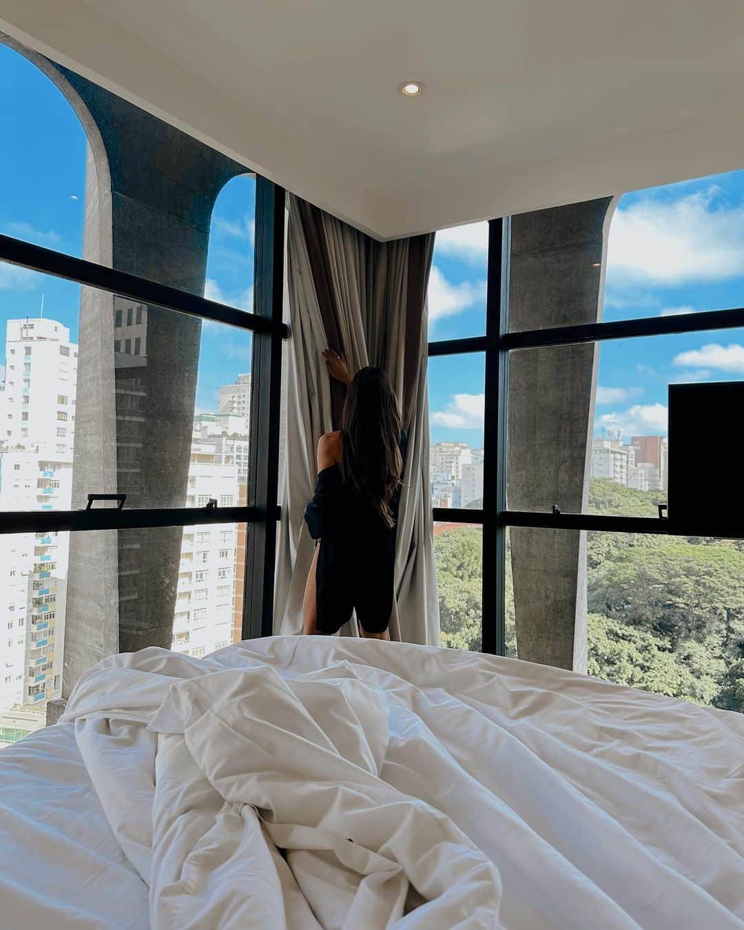 Rachel Apollonioのインスタグラム：「Few hours in Sao Paulo ⌚️🧳❤️‍🔥 @tivolimofarrej @tivolihotels」
