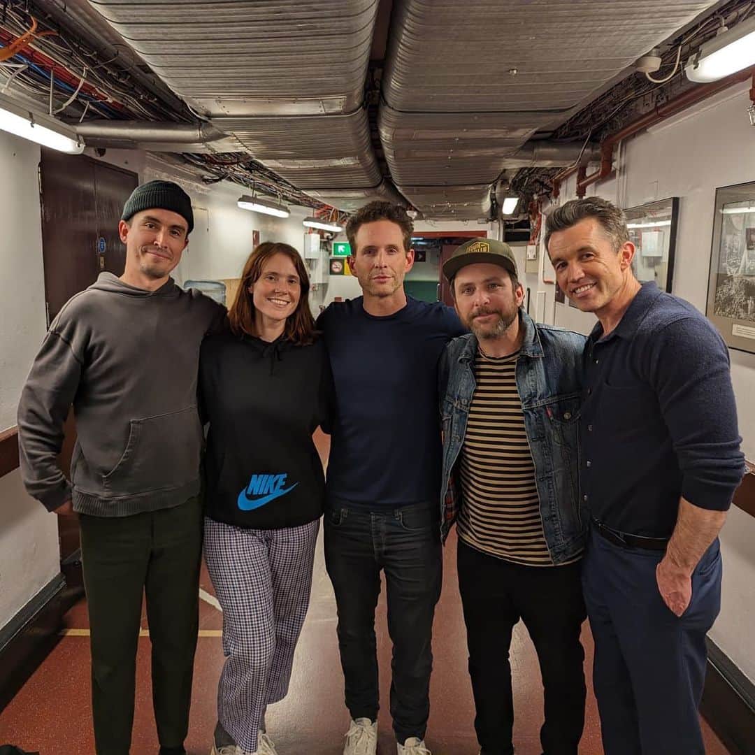 のインスタグラム：「Troll toll 💯 worth it. Thanks for an amazing show!!@thesunnypodcast !!! The Beastie boys of comedy 🎭 @meganganz 💕✨💛」