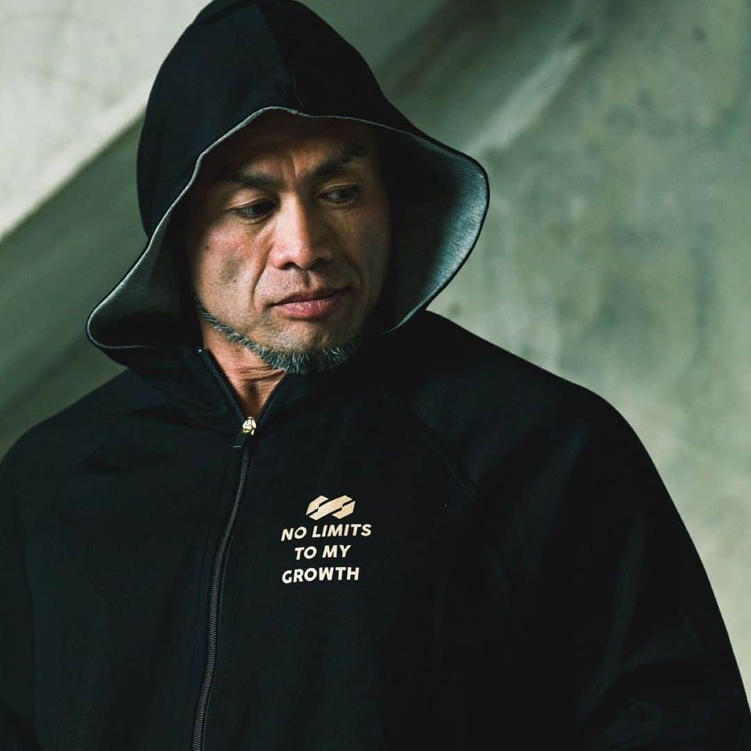 のインスタグラム：「@stimiron.jp Zip-up hoodie」