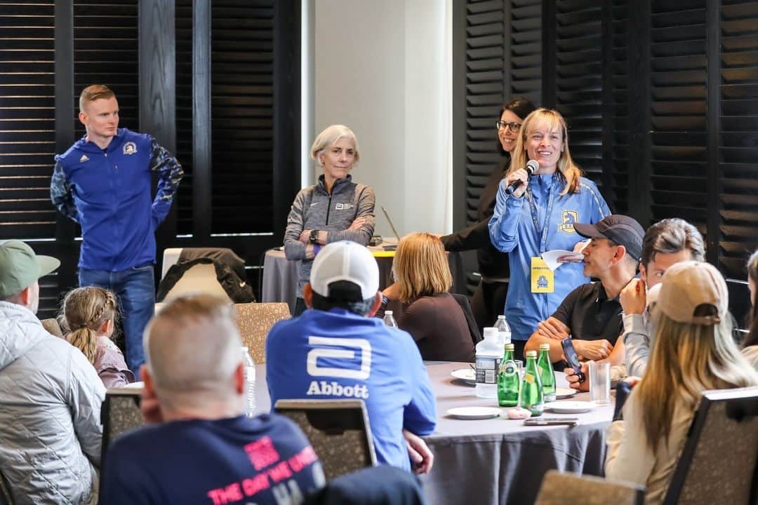 のインスタグラム：「A marathon isn't just another race.  Our Abbott runners get tips from marathon legend, Joan Benoit Samuelson, @teambaa, and American Paralympic triathlete, Sarah Reinertsen on how to run their best @bostonmarathon tomorrow.」