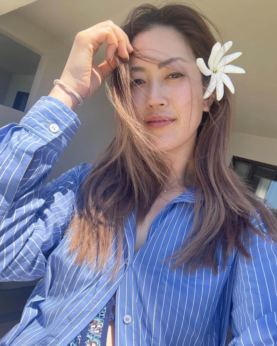 ミシェル・ウィーさんのインスタグラム写真 - (ミシェル・ウィーInstagram)「Home for a few days 🥹🌺  #hawaii #flowers #travel」4月17日 8時18分 - michellewiewest