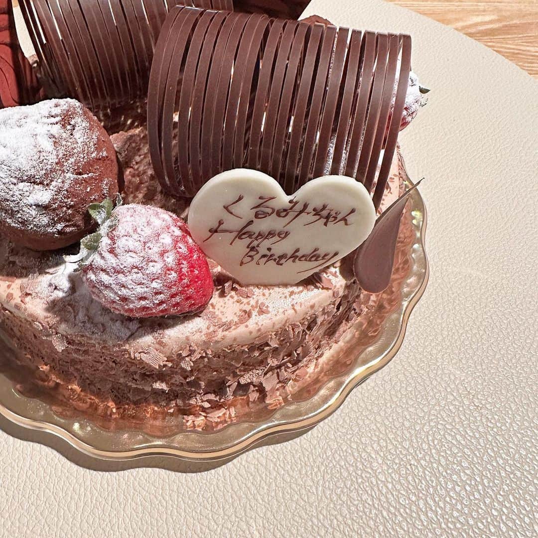 高橋胡桃さんのインスタグラム写真 - (高橋胡桃Instagram)「.#🎂  母からの可愛いケーキ 美味しくペロリと頂きました  月曜日ほどよく頑張ります☺︎」4月17日 8時24分 - kurumi_takahashi_