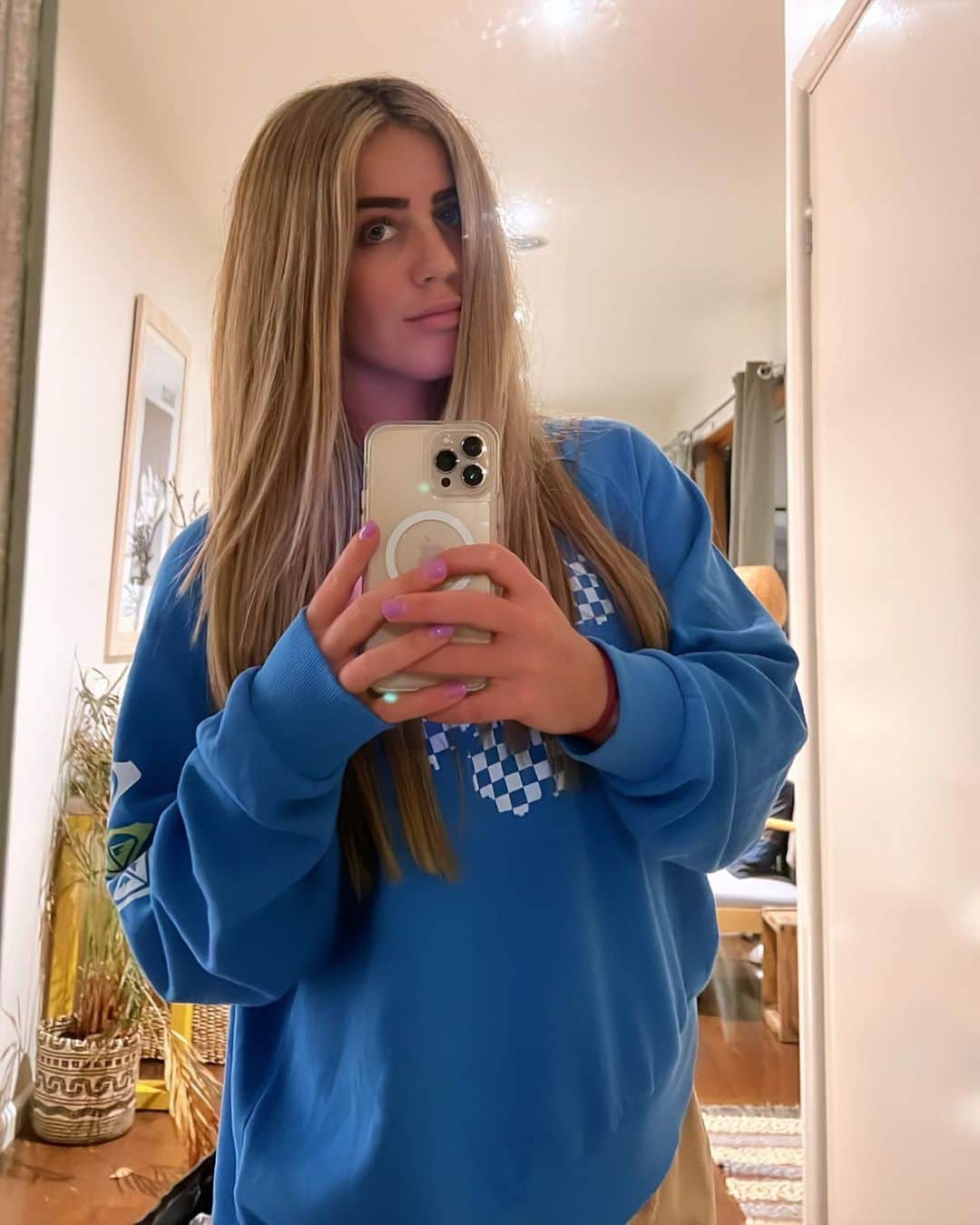 キャロライン・マークスのインスタグラム：「@roxy」