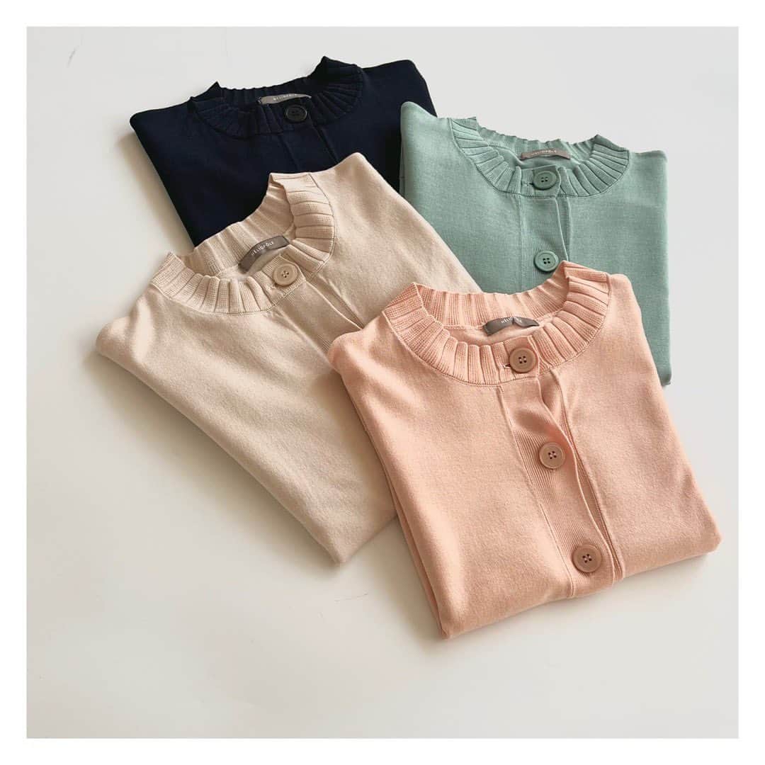 エリオポールのインスタグラム：「2023 Spring Collection  Knit  17.600yen / HÉLIOPÔLE   Ref: 13003010041HN Color: Ivory. Pink. Green. Navy Siz: 38  Knit  16.500yen / HÉLIOPÔLE   Ref: 13003009041HN Color: Ivory. Pink. Green. Navy Siz: 38  店舗にてお電話による通販対応も承っております。  HELIOPOLE代官山店  03 3770 6438  HELIOPOLE 札幌店  011 209 5455  HELIOPOLE 広島店  082 542 7033   @heliopole_official #HELIOPOLE  #エリオポール」