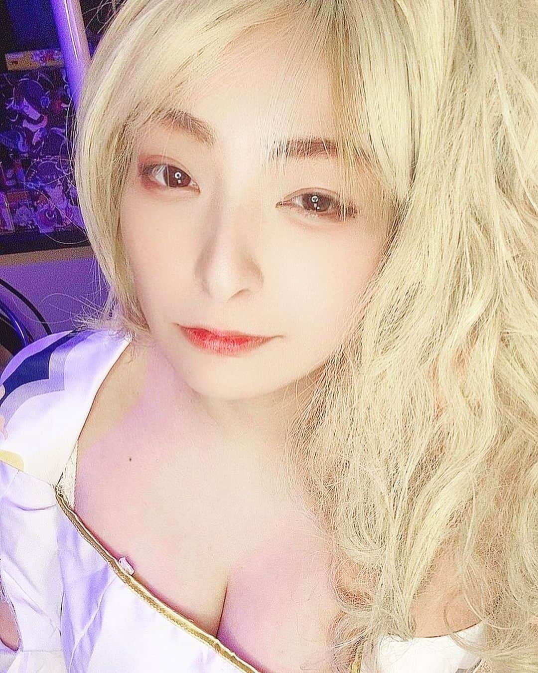 琴乃さんのインスタグラム写真 - (琴乃Instagram)「헐 ...💢👿🧪💉🔪🪓💕 #셀카 #셀스타그램 #셀피 #korean #selca #selfie #genshinimpact #cosplay」4月17日 8時46分 - realsujeong