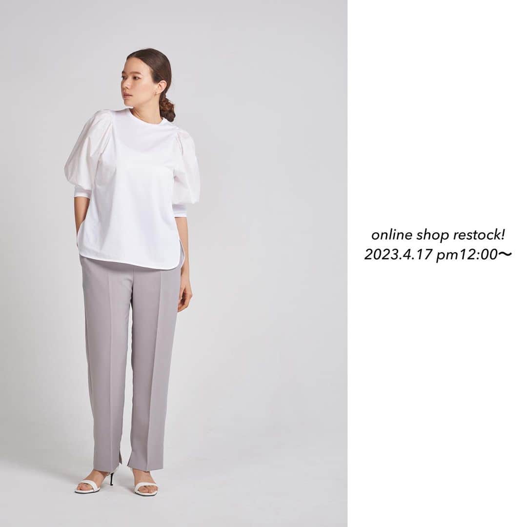 yoriのインスタグラム：「*online shop restock*  本日4/17 pm12:00〜 人気商品が再入荷致します！ 詳細は商品ページをご覧ください！  #バルーンハーフスリーブカットソー  #yori_japan」