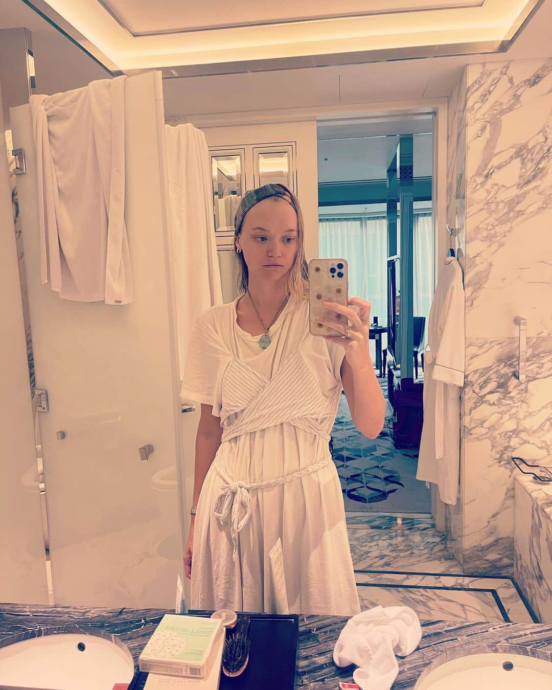 のインスタグラム：「Bye 👋🏻 @hotelokuramnl was a beautiful stay 🌸」
