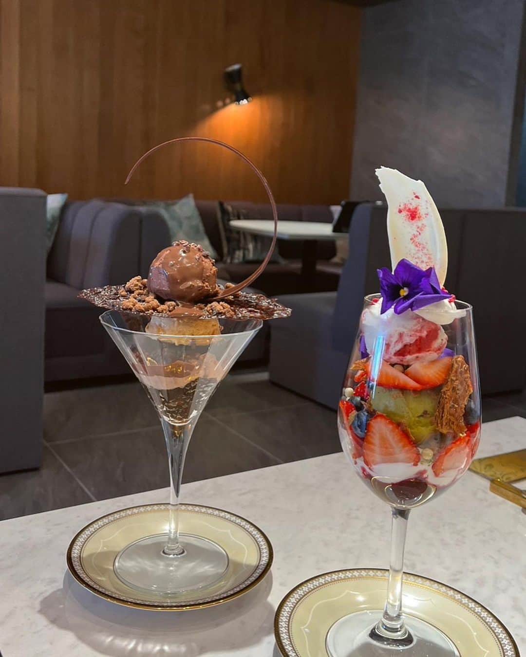 のインスタグラム：「. 🍨🥐🍣🍣🐟」