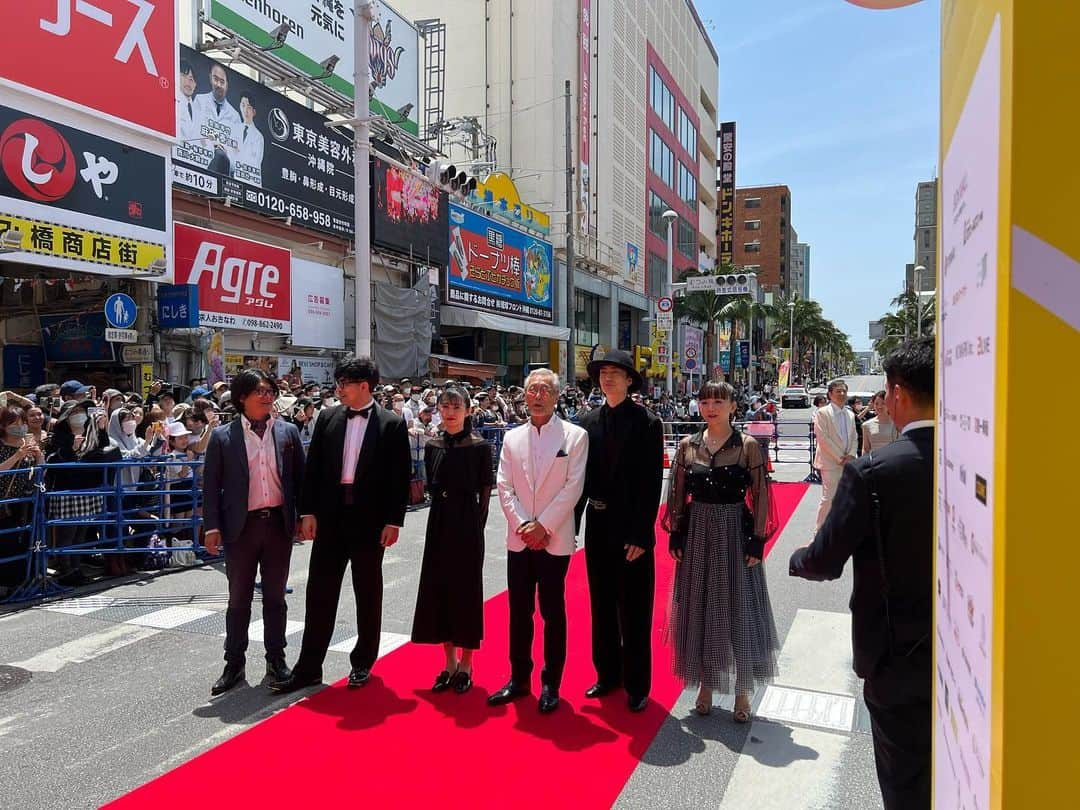 結城アンナさんのインスタグラム写真 - (結城アンナInstagram)「第15回沖縄国際映画祭 間もなくレッドカーペットを歩きます。  #伊藤健太郎 #華原朋美 #暁月ななみ #金森正晃 #映画ザギンでシースー #岩城滉一  #沖縄国際映画祭 #沖縄国際映画祭2023」4月17日 10時54分 - ayukihouse