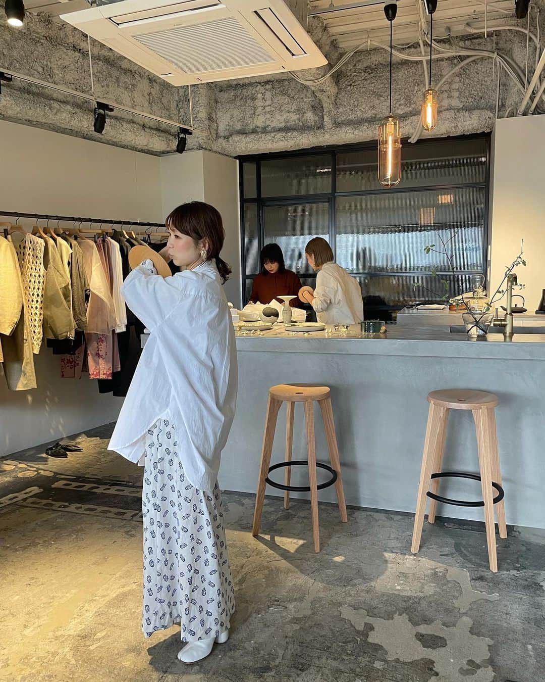 おすずのインスタグラム：「@vonique___kitahama での @8uede  order会  ありがとうございました🍃  そして新しいお店Openおめでとう㊗️✨  いつも元気で優しいかおりちゃんと大阪のみなさまと楽しい時間を過ごせたことに感謝いたします💎💎  忙しい毎日でも、 心と身体は大切にね🌷 @kaori__kobayashi」