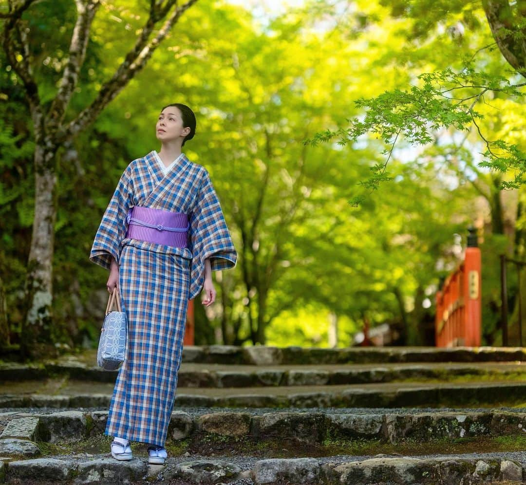 川原亜矢子さんのインスタグラム写真 - (川原亜矢子Instagram)「朝散歩 #kyoto #trip #kimono #旅 #左京区 #朝活 #着物 #綿着物」4月17日 11時28分 - ayakokawahara