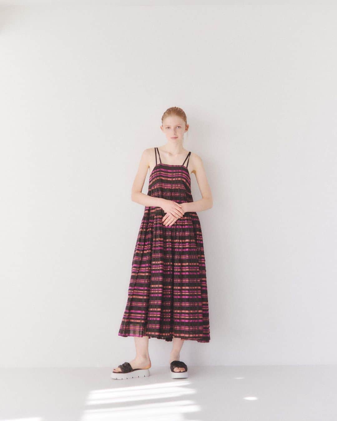カロリナグレイサーバイシェリールのインスタグラム：「CAROLINA GLASER 2023 SPRING & SUMMER COLLECTION  #carolinaglaser #beams#springsummerfashion #springsummer2023   #カロリナグレイサー #ビームス #大人可愛い」