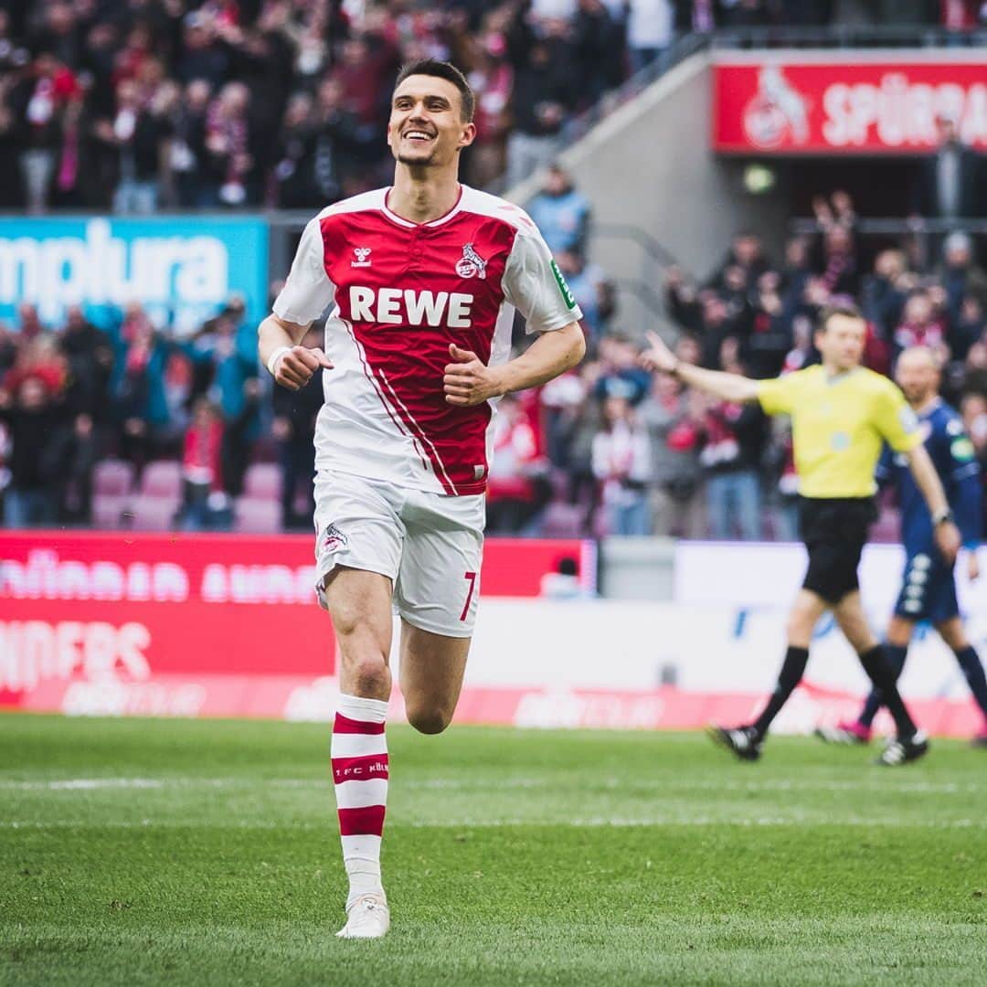 1.FCケルンのインスタグラム：「Dieses Gefühl, wenn du nach 1️⃣9️⃣6️⃣ Tagen endlich wieder für den #effzeh triffst. 🤩 ___ #KOEM05 | @dejanljubicic」