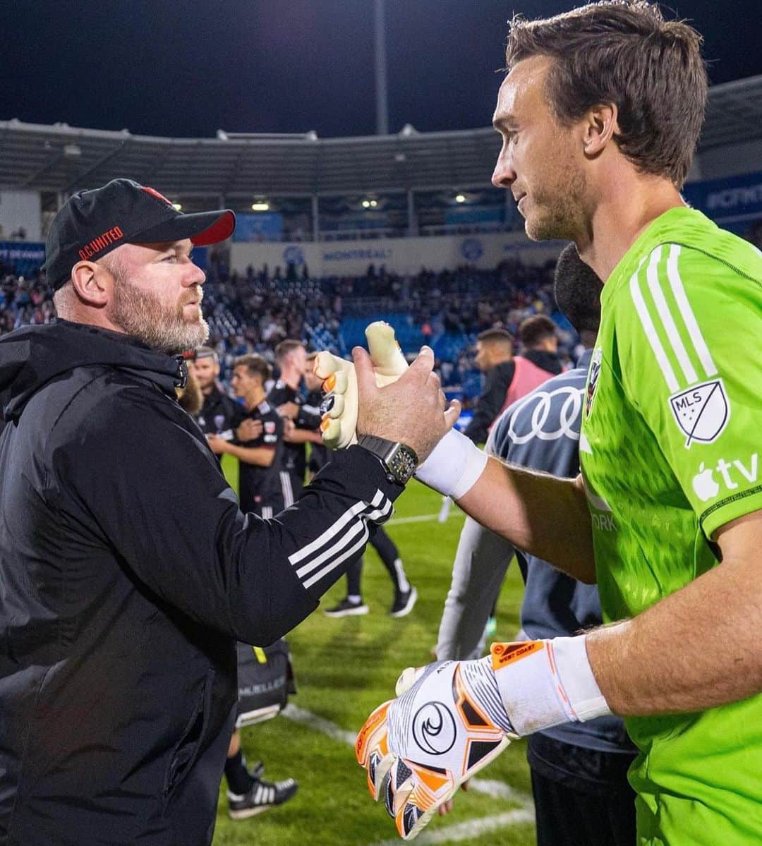 ウェイン・ルーニーさんのインスタグラム写真 - (ウェイン・ルーニーInstagram)「➕3️⃣ on the road. Focus moves to Saturday’s match. 🙌⚫️🔴 @dcunited」4月17日 22時00分 - waynerooney