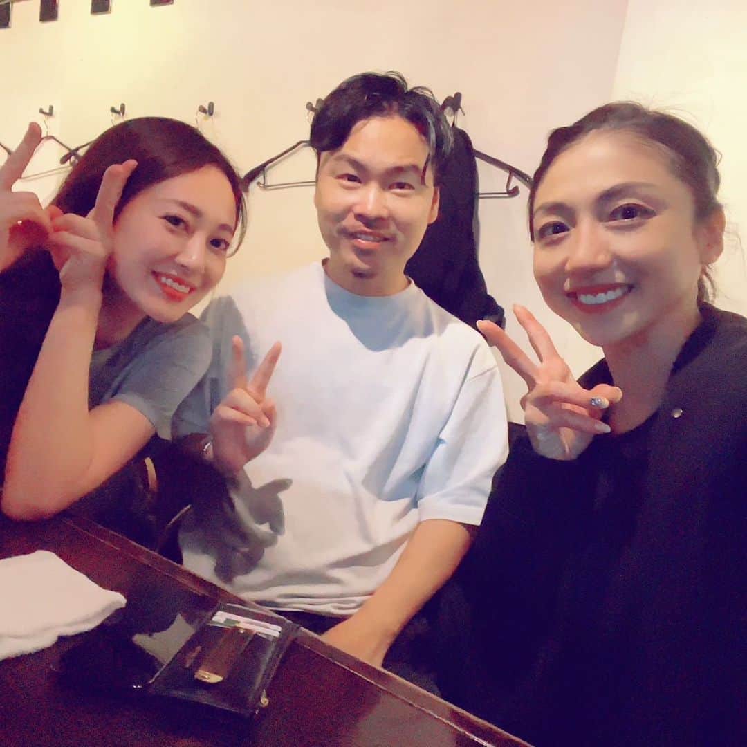 のインスタグラム：「好きぴっ💕な2人😊💕 @ami_nakagawa_  @miho53129  @shimazutakashidesu  #中川愛海 #一日一回カンパイ #いつもありがとう #好きなカップル」