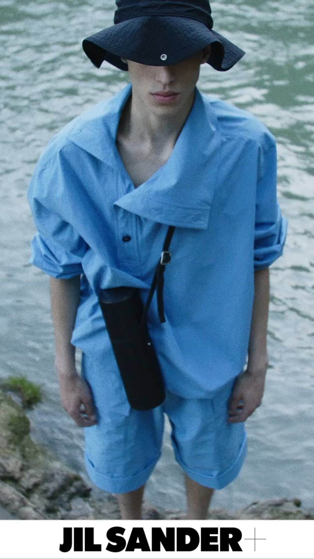 ジルサンダーのインスタグラム：「#JILSANDER SPRING/SUMMER 2023 JILSANDER+ Collection Andalusia, March 2023 @stephen.kidd  Now available online and in selected stores #JilSanderbyLucieandLukeMeier」
