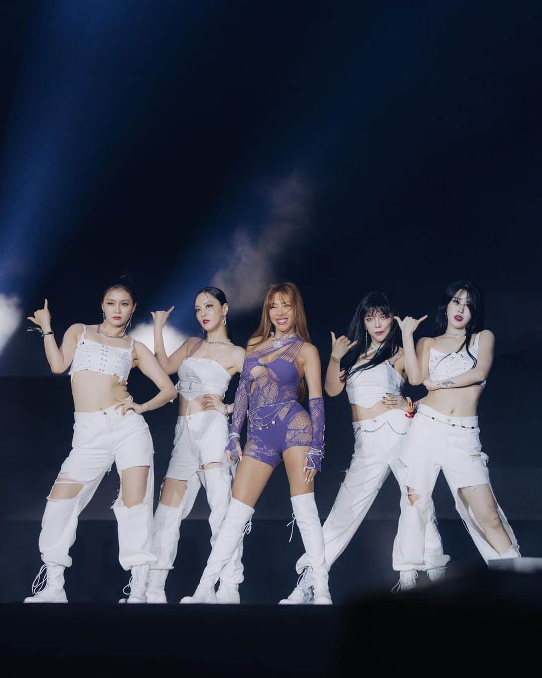Jessiさんのインスタグラム写真 - (JessiInstagram)「Thank you for having me @rollingloud.th 💜🙏🏻🇹🇭 Please have me back soon!!! #rollingloudthailand Next stop.. Vegas!!! See you this weekend!!」4月17日 22時02分 - jessicah_o
