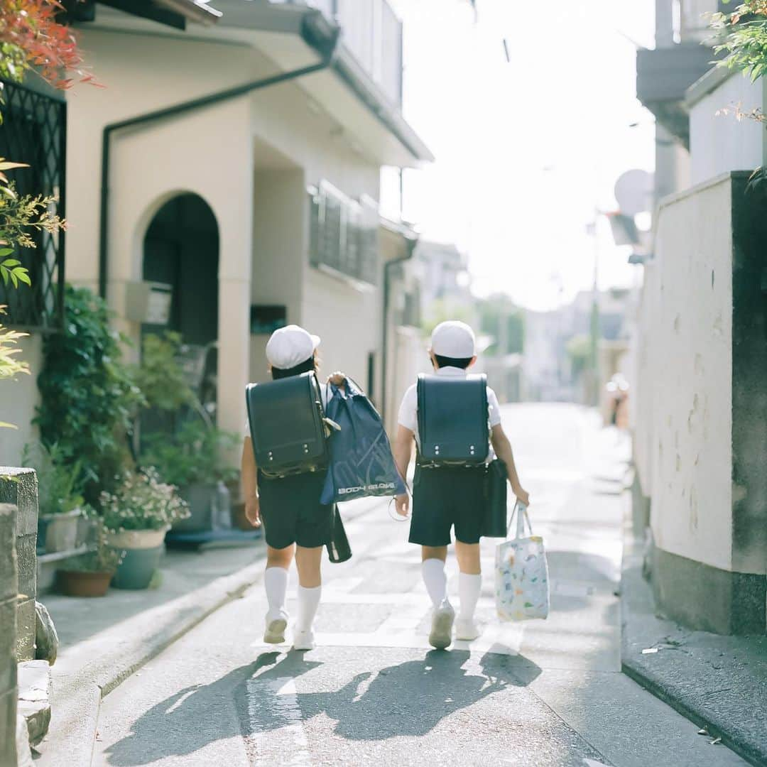 濱田英明さんのインスタグラム写真 - (濱田英明Instagram)「Haru and Mina, 2011-2023 #pentax67」4月17日 22時05分 - hamadahideaki