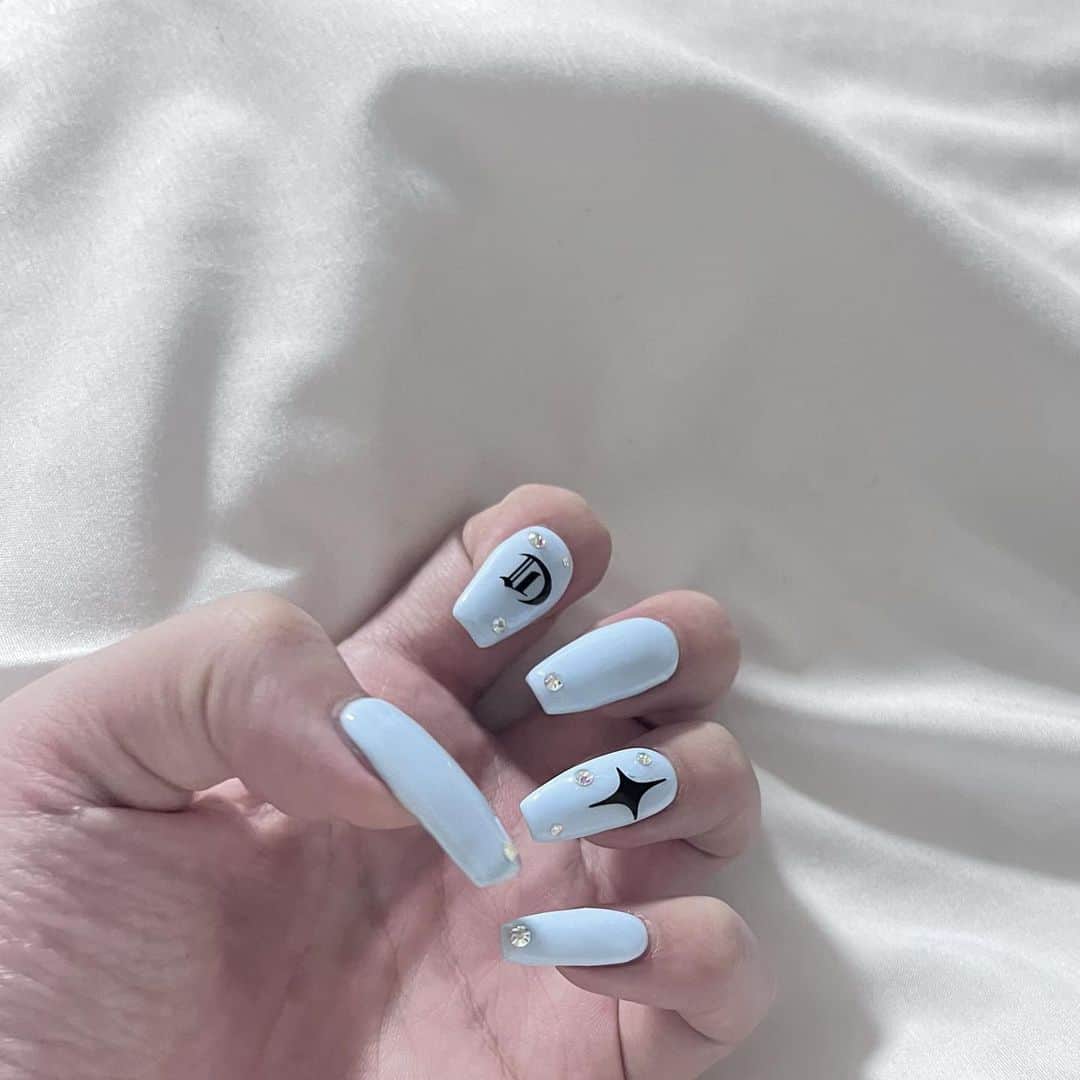 のインスタグラム：「またネイル可愛くなった💅✨」