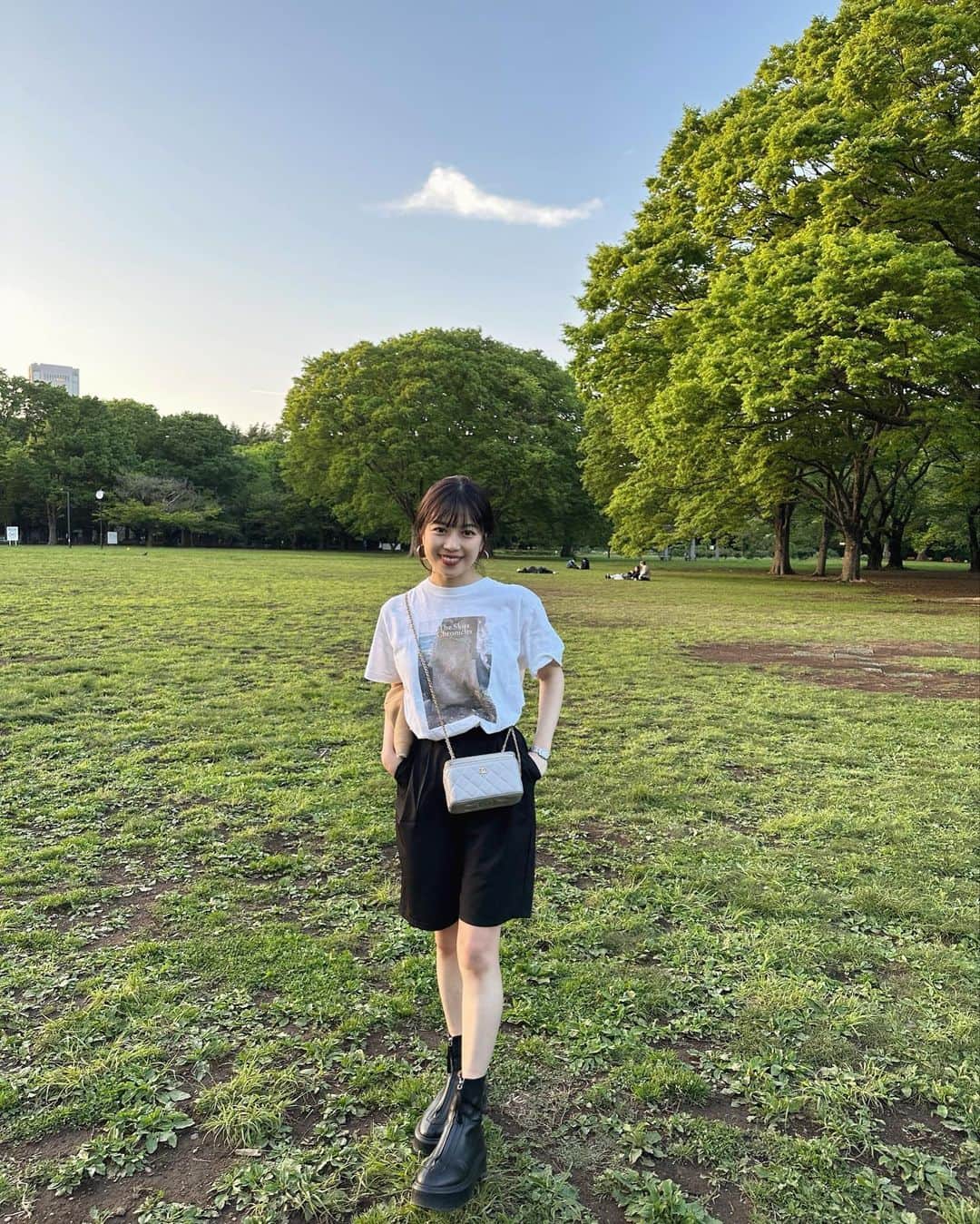 mizukiさんのインスタグラム写真 - (mizukiInstagram)「新宿御苑はお休みだったので 初めての代々木公園🌳⛲️ みどりがたくさんで癒されたね☺️ ㅤㅤㅤㅤㅤㅤㅤㅤㅤㅤㅤㅤㅤ #代々木#代々木公園#お散歩#日韓カップル#한일커플#ボブ」4月17日 22時27分 - mizukidrop