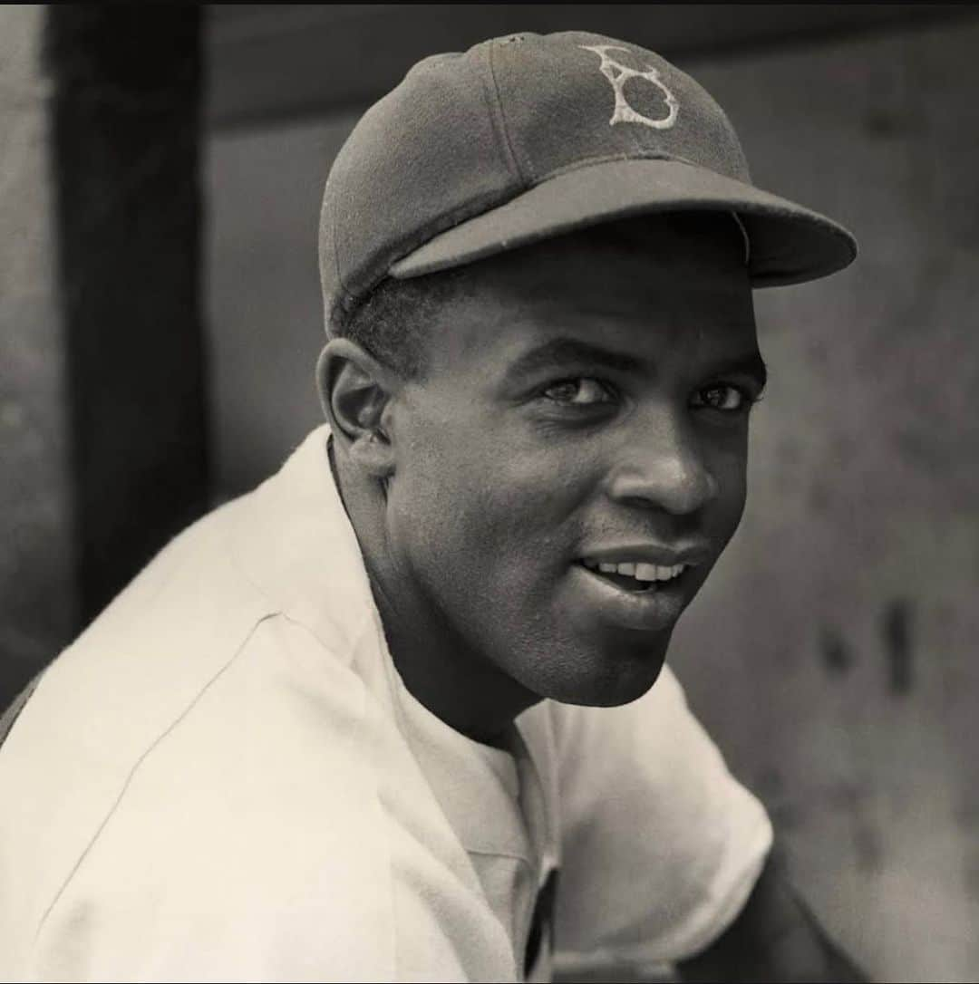 カルビン・ジョンソンのインスタグラム：「Honoring and paying tribute to this trail blazer. Your courage and spirit is something that still resonates inside and outside of the @mlb today.  . . . . #JackieRobinson #BrooklynDodgers #AprilFifteenth #MLB #Morethanamonth #GOAT」