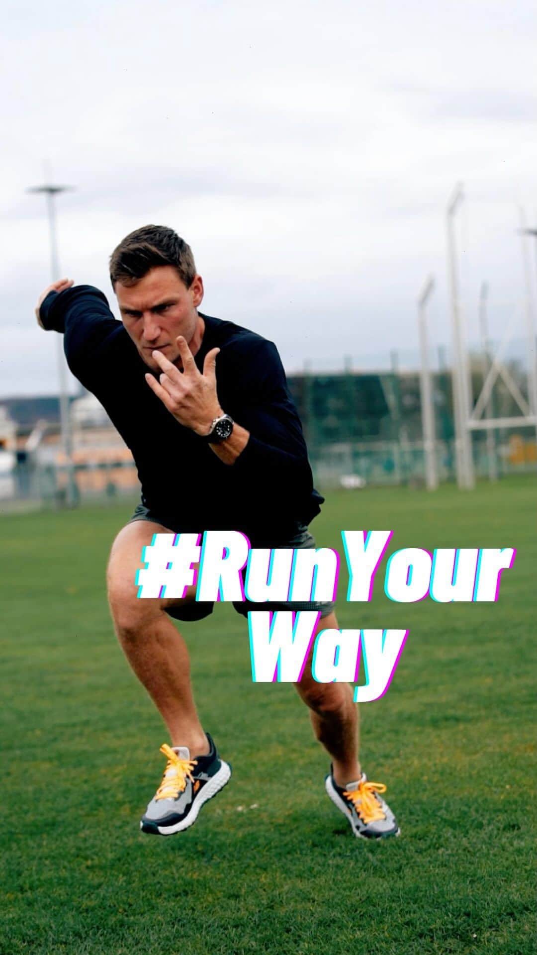 トーマス・レーラーのインスタグラム：「Anzeige / Sometimes I go fast for 5×30m sometimes nice and fluent on a 10x100m session 🏃🏽‍♂️How do you run? #zalandostyle #newbalance #newbalancerunning #RunYourWay @newbalance @zalando」