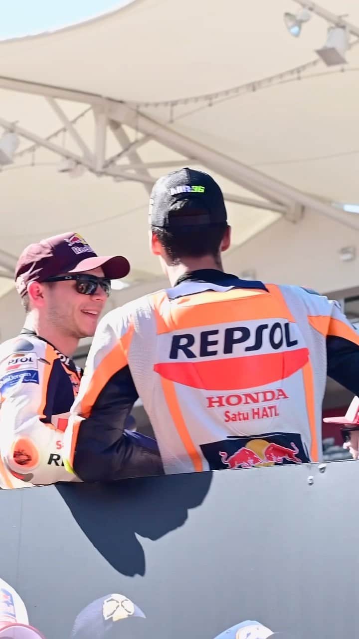 レプソル・ホンダのインスタグラム：「The rush of the Fan Parade 🥰 missing it already. See you next year Austin, and Jerez - we’re coming for you!」