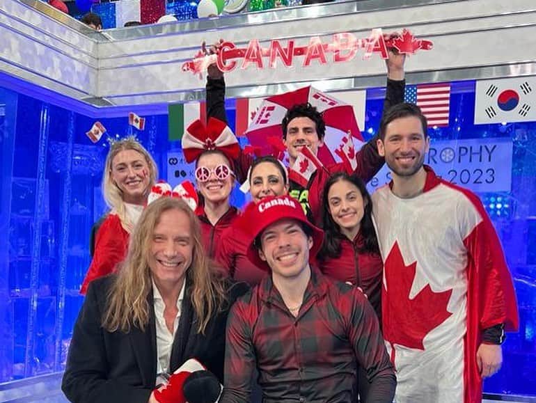 パイパー・ギレスさんのインスタグラム写真 - (パイパー・ギレスInstagram)「Great week with great friends. Canada will always be number 1 in our hearts!! ❤️ Captain Piper over and out ✌🏻 - - - #tokyo #tokyojapan #wtt #japan #figureskating #iceskating #skating #japantravel #spring #adventures #canada #teamcanada #skatecanada #teamspirit #friends #icedance」4月17日 14時37分 - pipergilles