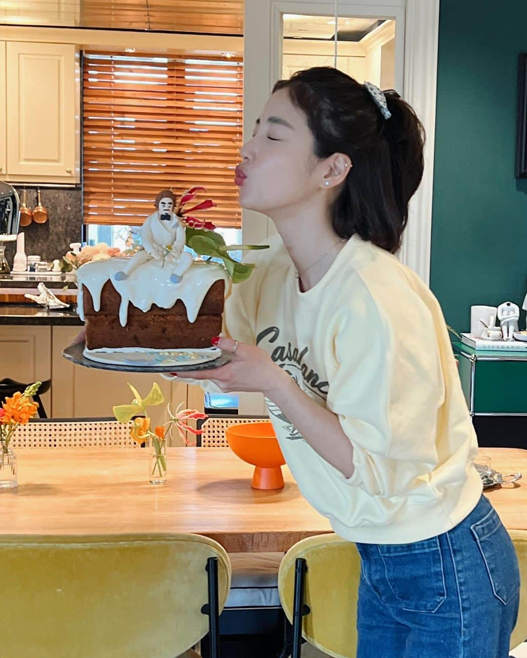 キ・ウンセさんのインスタグラム写真 - (キ・ウンセInstagram)「울버린 생신날 🎂 오랜만에 집에서 가스렌지5구를  다 돌려 봅니다.  10년전 첫 생일날 만들어 주었었던  슈가 울버린 10번째 생일날 다시 소환☺️ . . #homesweethome  #homecooking  #집밥 #기여사네집」4月17日 15時20分 - kieunse