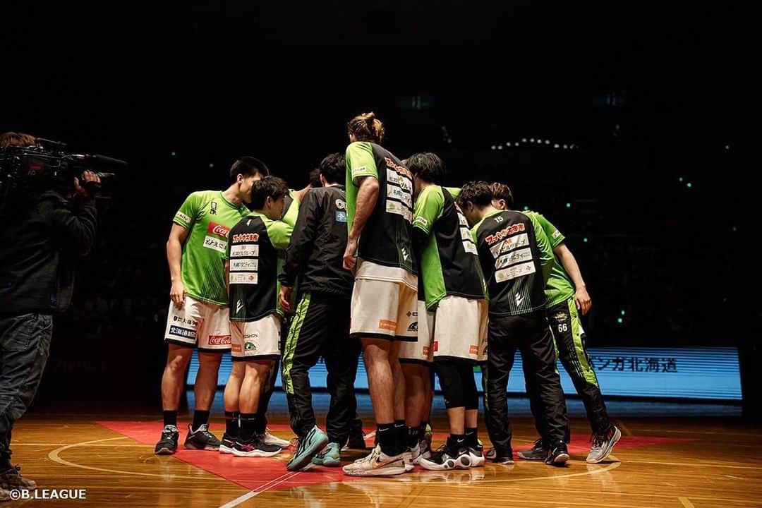桜井良太のインスタグラム：「. 残り7試合応援よろしくお願いします📣💪 ZOOM FLIGHT 95 やっぱりかっこいい👟✨  #レバンガ  #レバンガ北海道  #ズームフライト95  #zoomflight95」