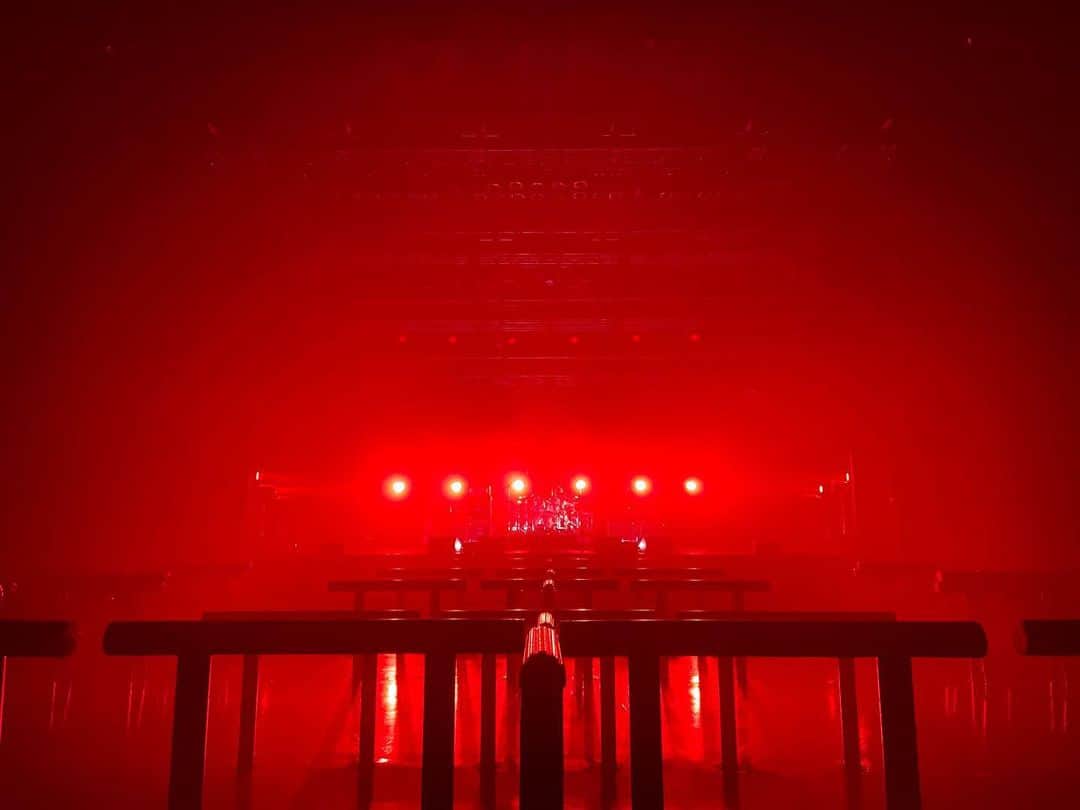 345のインスタグラム：「Zepp DiverCity、ありがとうございました！ みんなの声が聞けて、本当に嬉しかったです🙏 生のライブでしか味わえない高揚感…🌪 次は名古屋、大阪へ。会場で会いましょう〜！  #凛として時雨 #auroraisminetour2023」