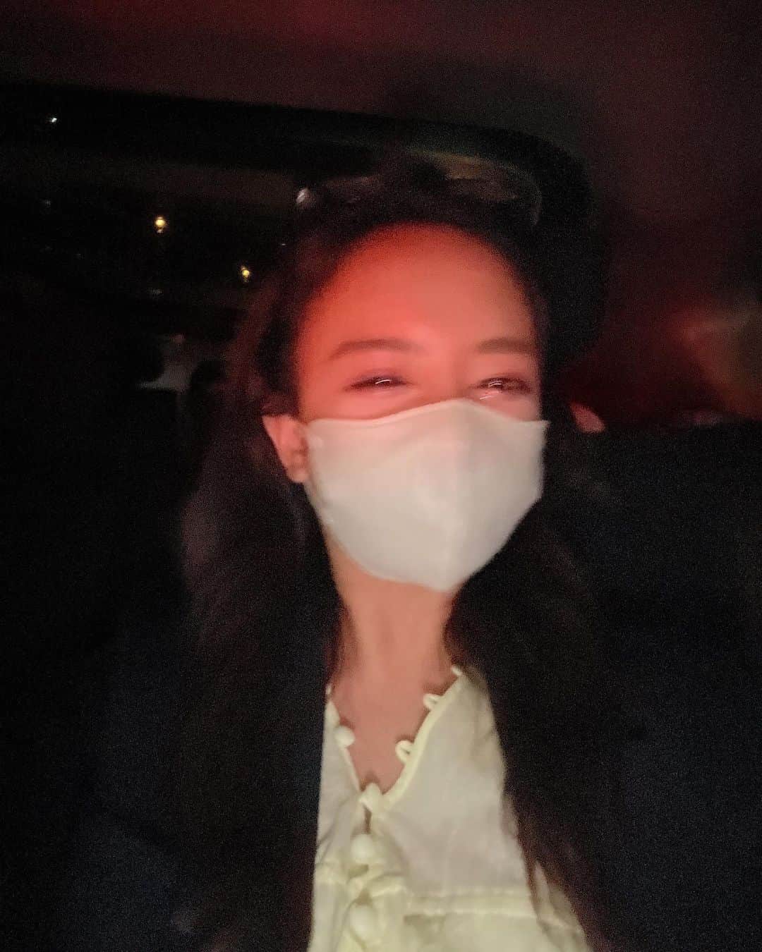 山田菜々のインスタグラム：「昨日は1日お姫様みたいな気分でした🥹  私のことを好きな人しかいない空間なんて、 こんな最高なことがあるわけ...！？☺️笑  ほんとにありがとう🌸」
