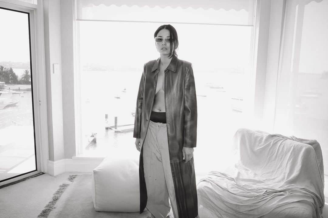 ジェシカ･ゴメスのインスタグラム：「Neo where you at? Ill be your Trinity…」
