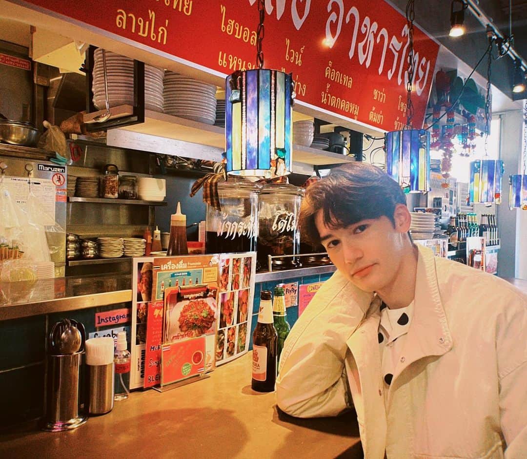 パース・ナクンのインスタグラム：「อยู่ญี่ปุ่นแต่กินอาหารไทย🥥」
