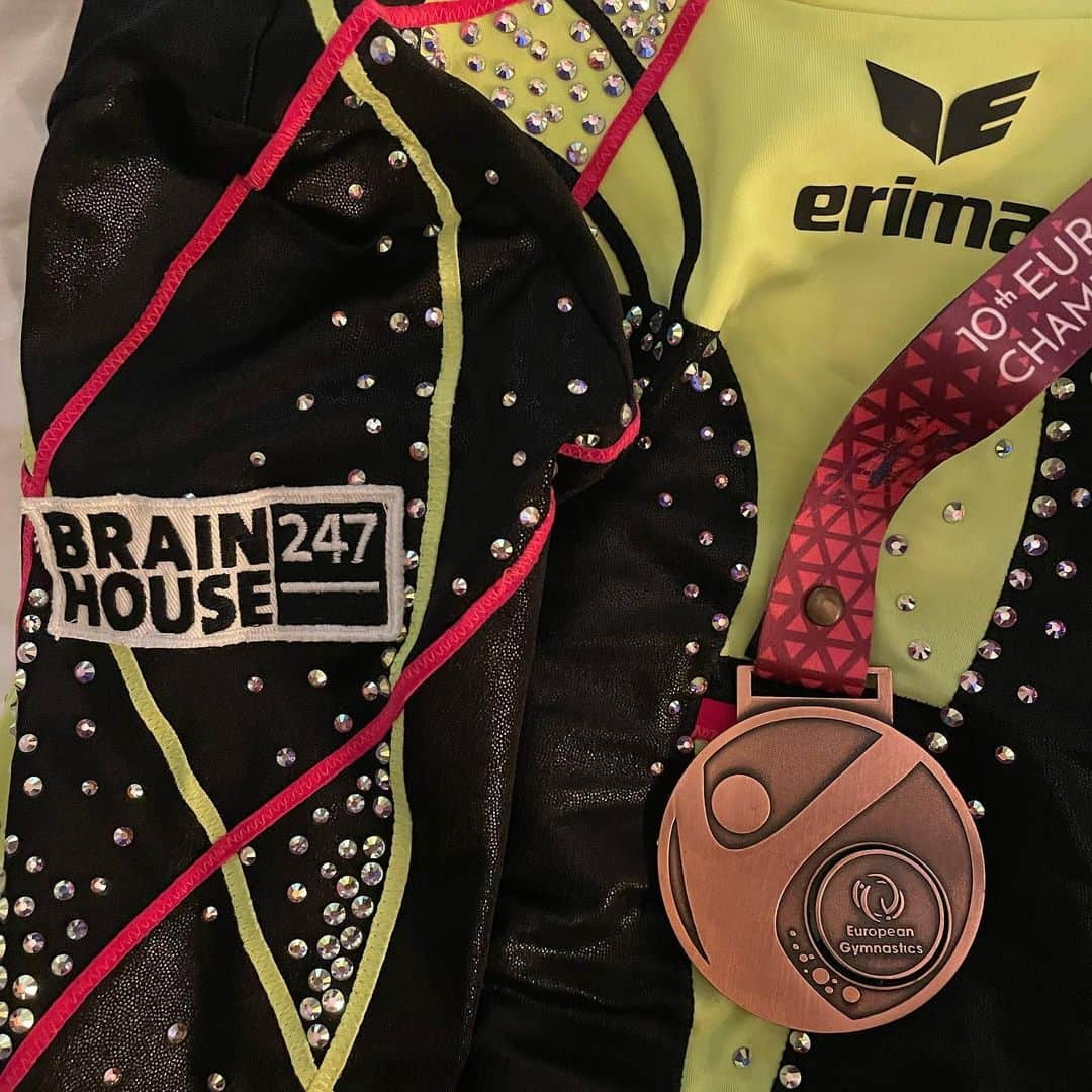 エリザベト・ザイツさんのインスタグラム写真 - (エリザベト・ザイツInstagram)「Thank you Antalya 🇹🇷 European Championships 2023 are officially over and I am happy to bring home my 5th European Medal 🏅😍.   After ~3 weeks of travelling I can‘t wait to go back home to meet my family and friends again ♥️.   I am looking forward to the next month to get ready for World Championships in Antwerpen to grab the Olympic ticket with the German Team 🔥🇩🇪   #europeanchampionships #eliseitz #Bronze #medal #happy #proud #teamgermany #nationalteam #gymnastics」4月17日 17時25分 - seitzeli