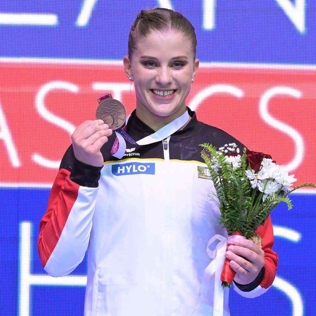 エリザベト・ザイツのインスタグラム：「Thank you Antalya 🇹🇷 European Championships 2023 are officially over and I am happy to bring home my 5th European Medal 🏅😍.   After ~3 weeks of travelling I can‘t wait to go back home to meet my family and friends again ♥️.   I am looking forward to the next month to get ready for World Championships in Antwerpen to grab the Olympic ticket with the German Team 🔥🇩🇪   #europeanchampionships #eliseitz #Bronze #medal #happy #proud #teamgermany #nationalteam #gymnastics」